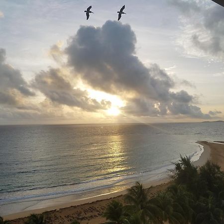 Beach Front Apartment In Luquillo Extérieur photo